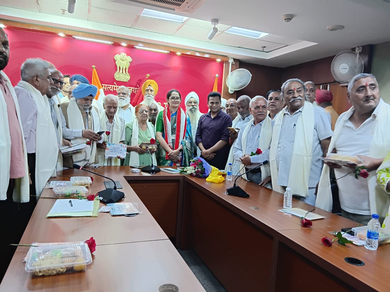 West District Administration Celebrates National Senior Citizen Day with Honor and Dignity